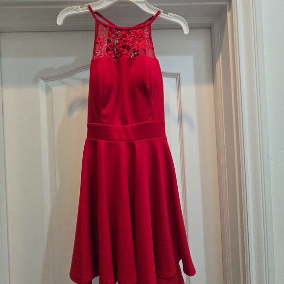 Homecoming or evening dress with lace, sequins and skater skirt - Picture 1 of 8